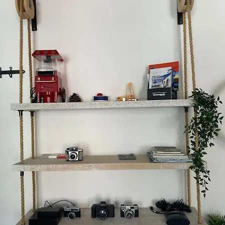 1 Proximite Port De Commerce Et Gare Sncf