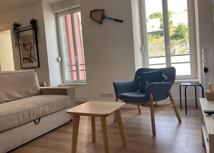 Appartement 1 Proximité Port De Commerce Et Gare Sncf *